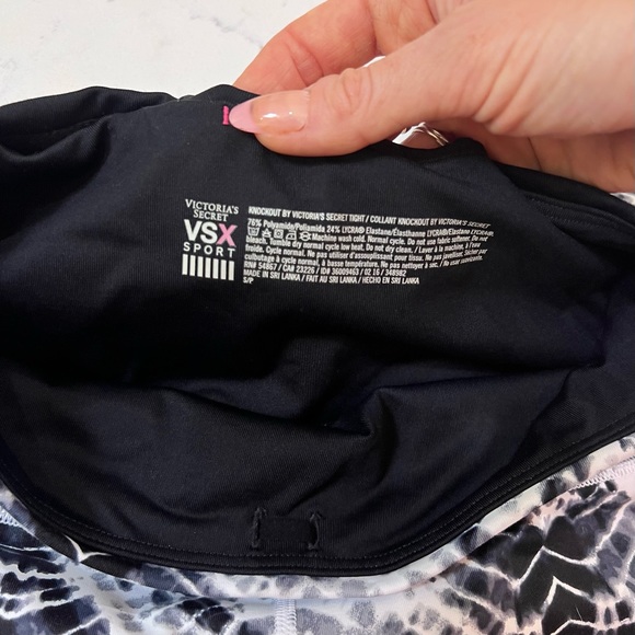 Victoria’s Secret VSX Knockout Leggings - Picture 6 of 7